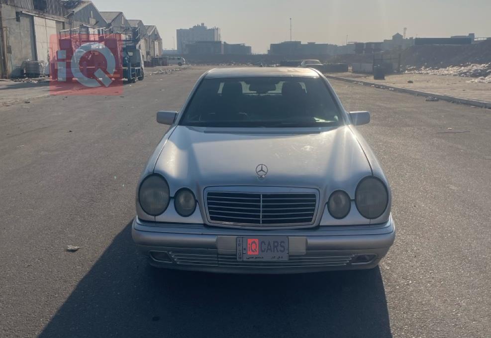 مرسيدس بنز E-Class